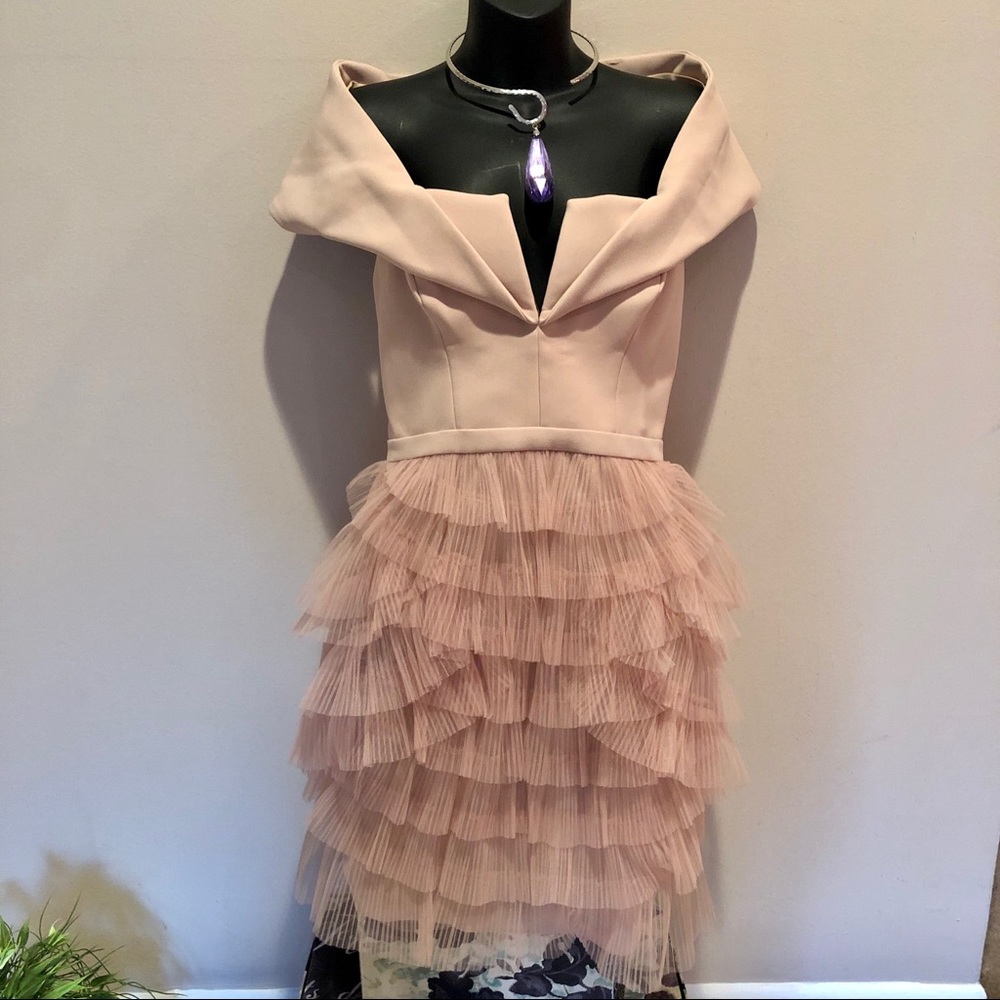 BCBG MAXAZRIA MINI DRESS